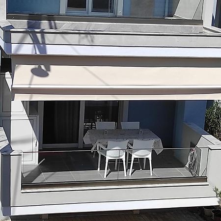 Appartement Nastazia à Néa Péramos Extérieur photo
