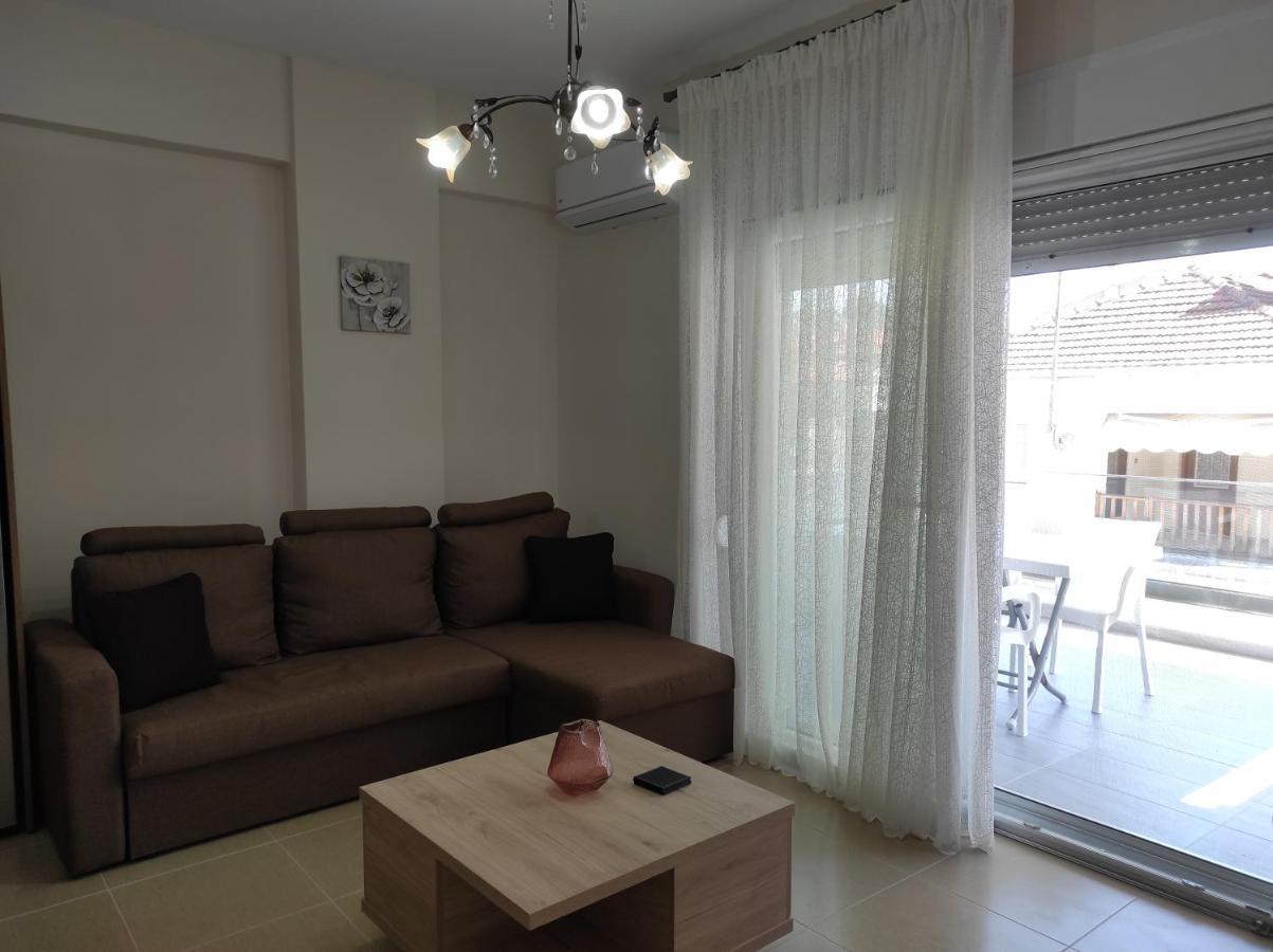 Appartement Nastazia à Néa Péramos Extérieur photo
