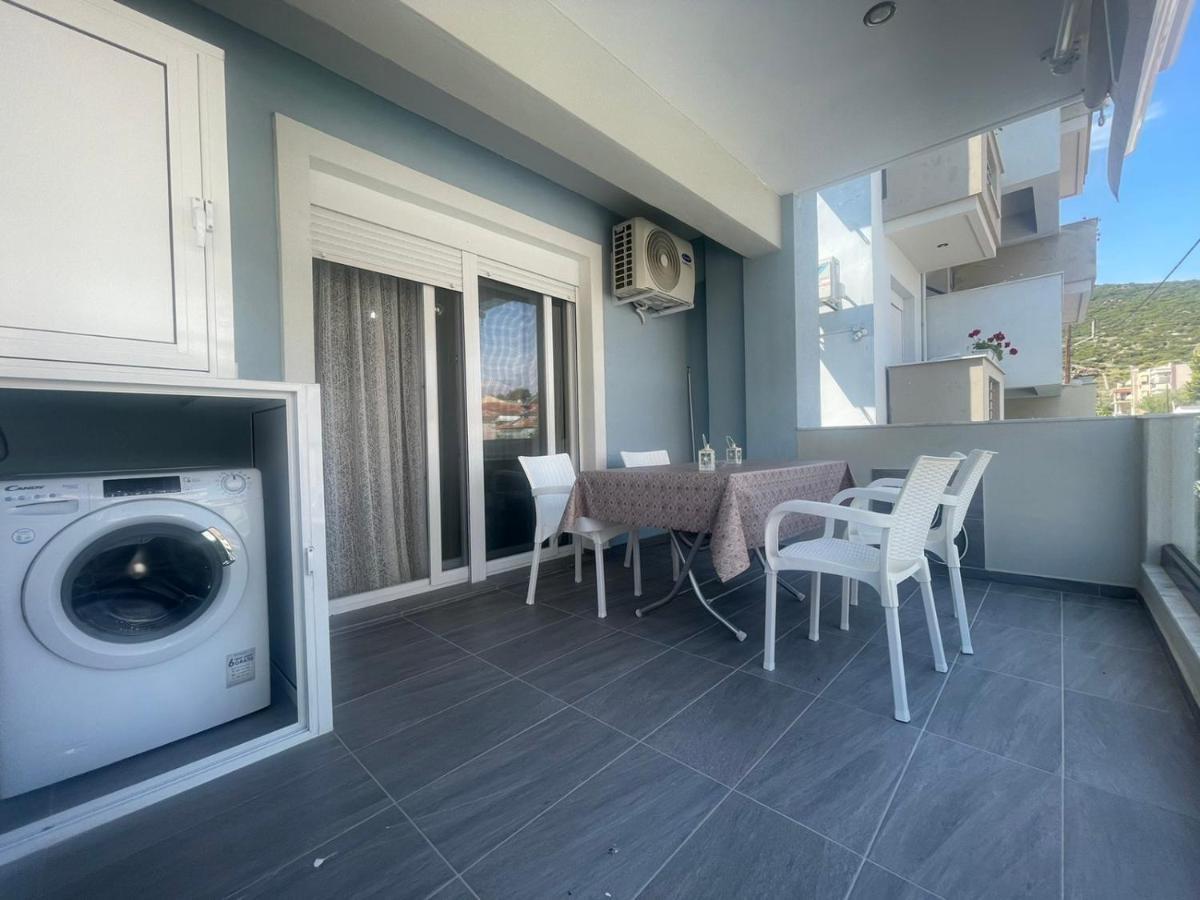 Appartement Nastazia à Néa Péramos Extérieur photo