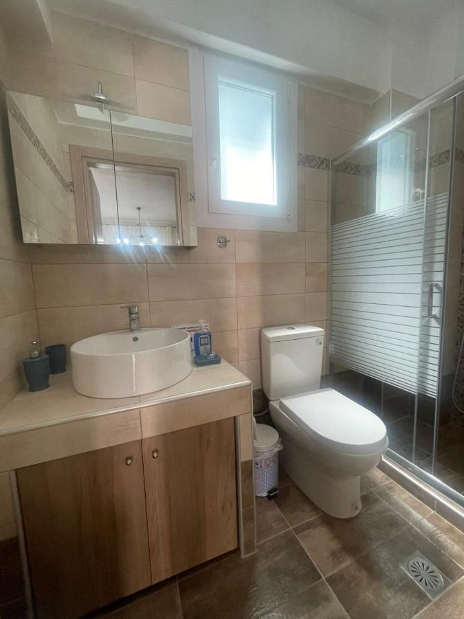 Appartement Nastazia à Néa Péramos Extérieur photo