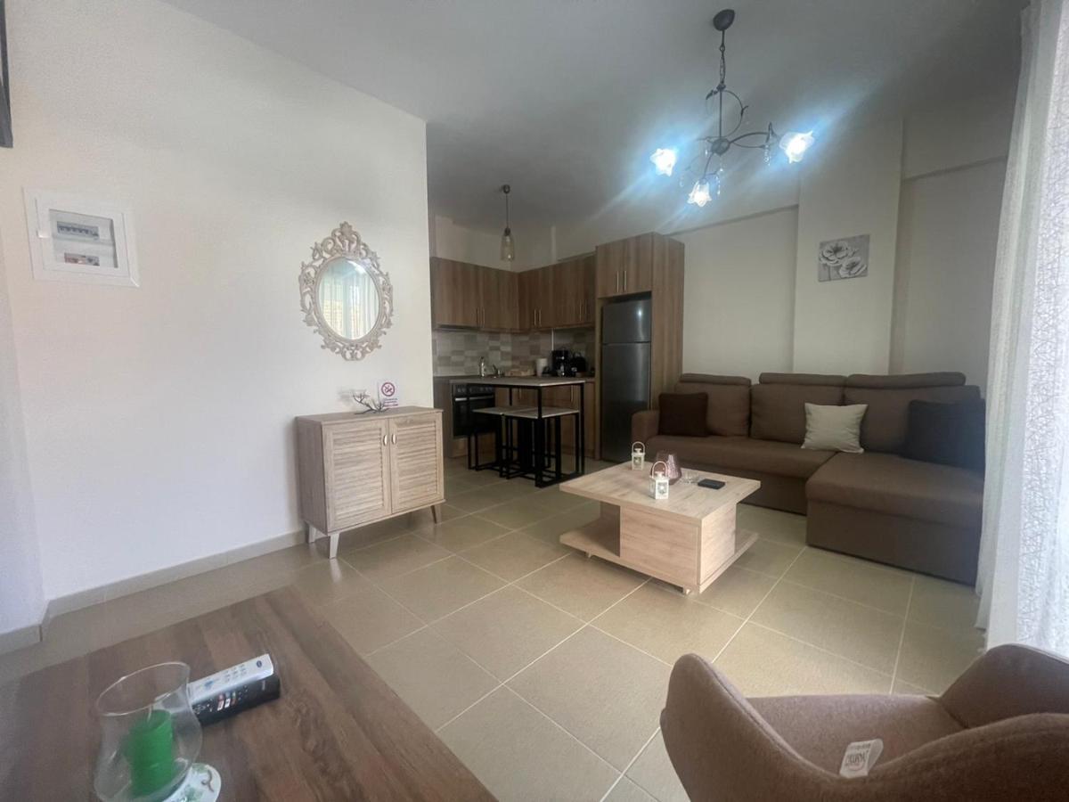 Appartement Nastazia à Néa Péramos Extérieur photo